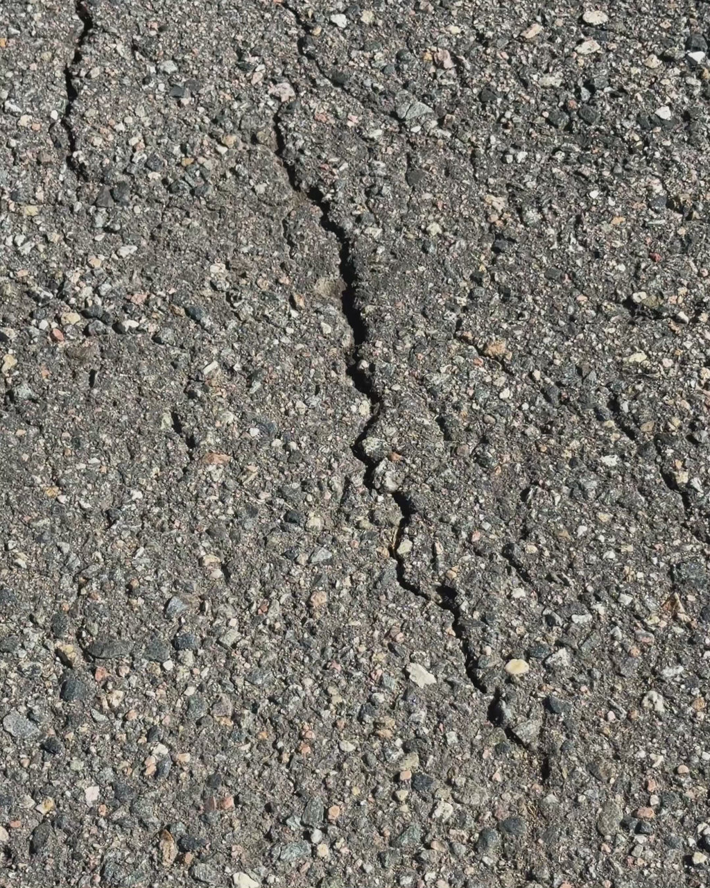 Tornado Crackfiller – Pavement Crack Sealant (1 Gallon)